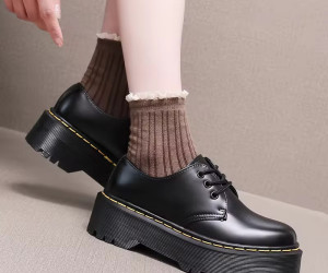 WOMEN'S OXFORD