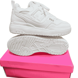 Sneaker - 550 High Quality Sneakers with 35 to 39 sizes